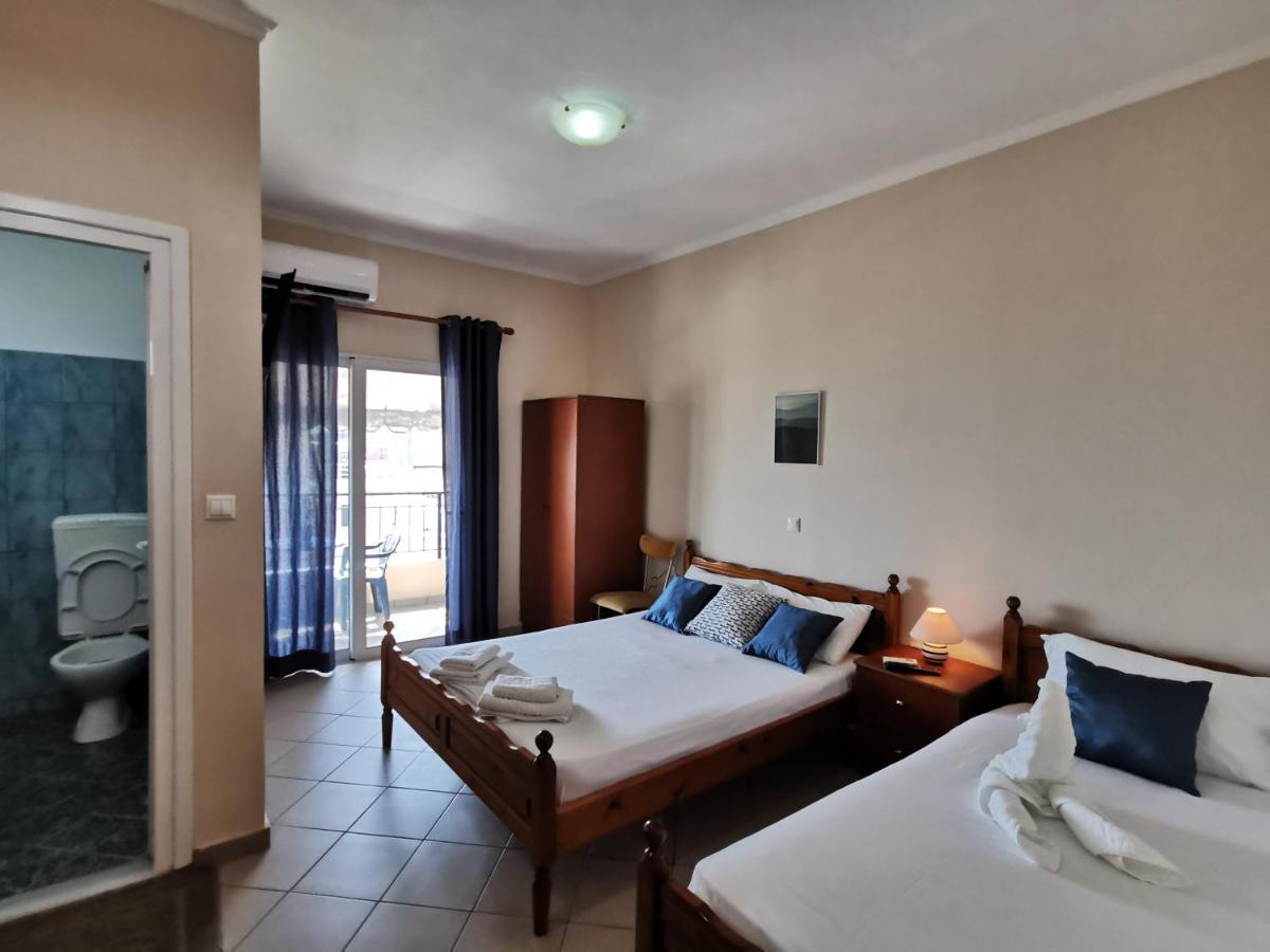 Brb Rooms Himare Bagian luar foto