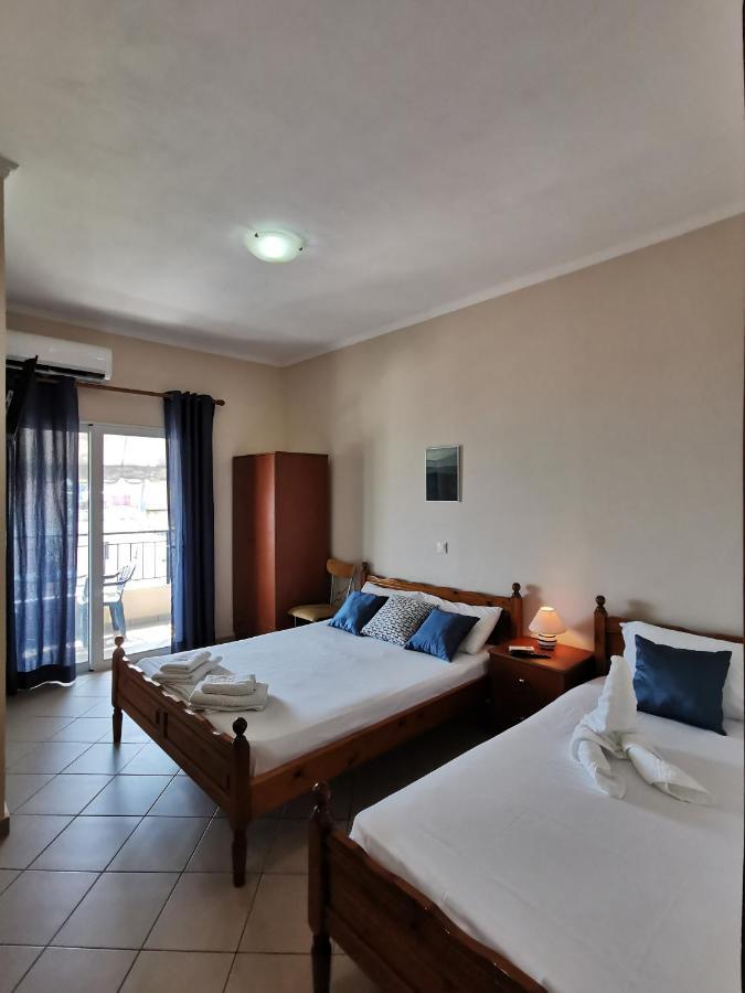 Brb Rooms Himare Bagian luar foto