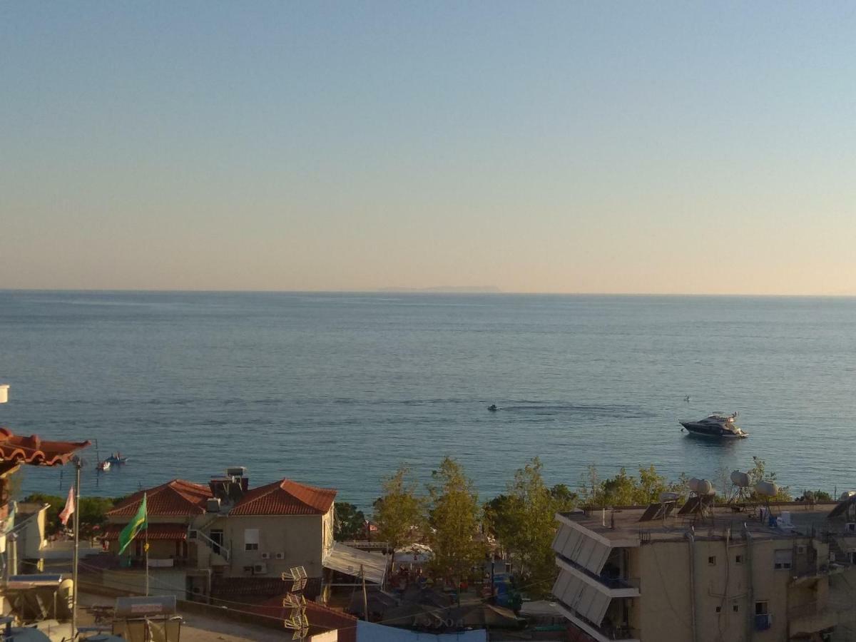 Brb Rooms Himare Bagian luar foto